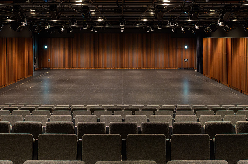 クリエイティブスタジオ(客席から)のイメージ