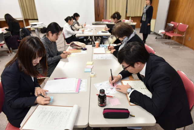 アートマネジメント人材育成講座 アートを介した市民参加のデザインイメージ画像