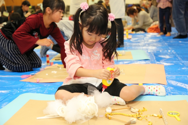 クリエイティブリユースin SAPPORO こどもワークショップ～もしも廃材が植物の種だったら～イメージ4枚目