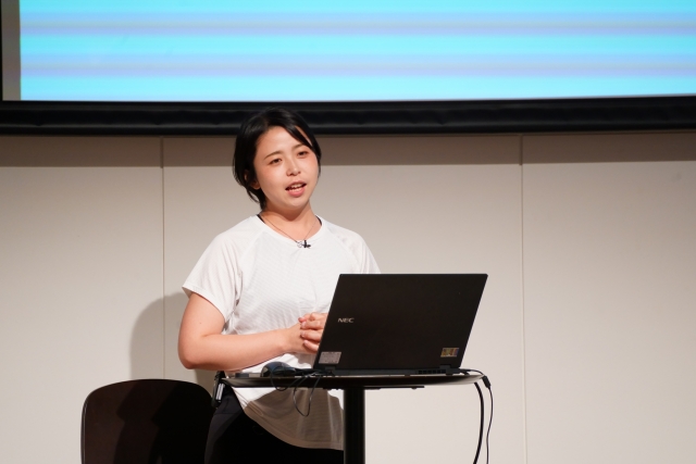 札幌市図書・情報館×さっぽろウェルネスプロジェクト　今日よりもっといい明日へ！自分をケアする簡単オフィスヨガイメージ4枚目