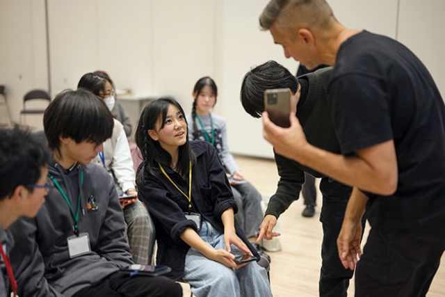 SCARTS×CoSTEPアート&サイエンスプロジェクト 札幌市立高校特別プログラム「あかさかな」 オリエンテーション&ワークショップ「NOISECOLOGY」イメージ2枚目